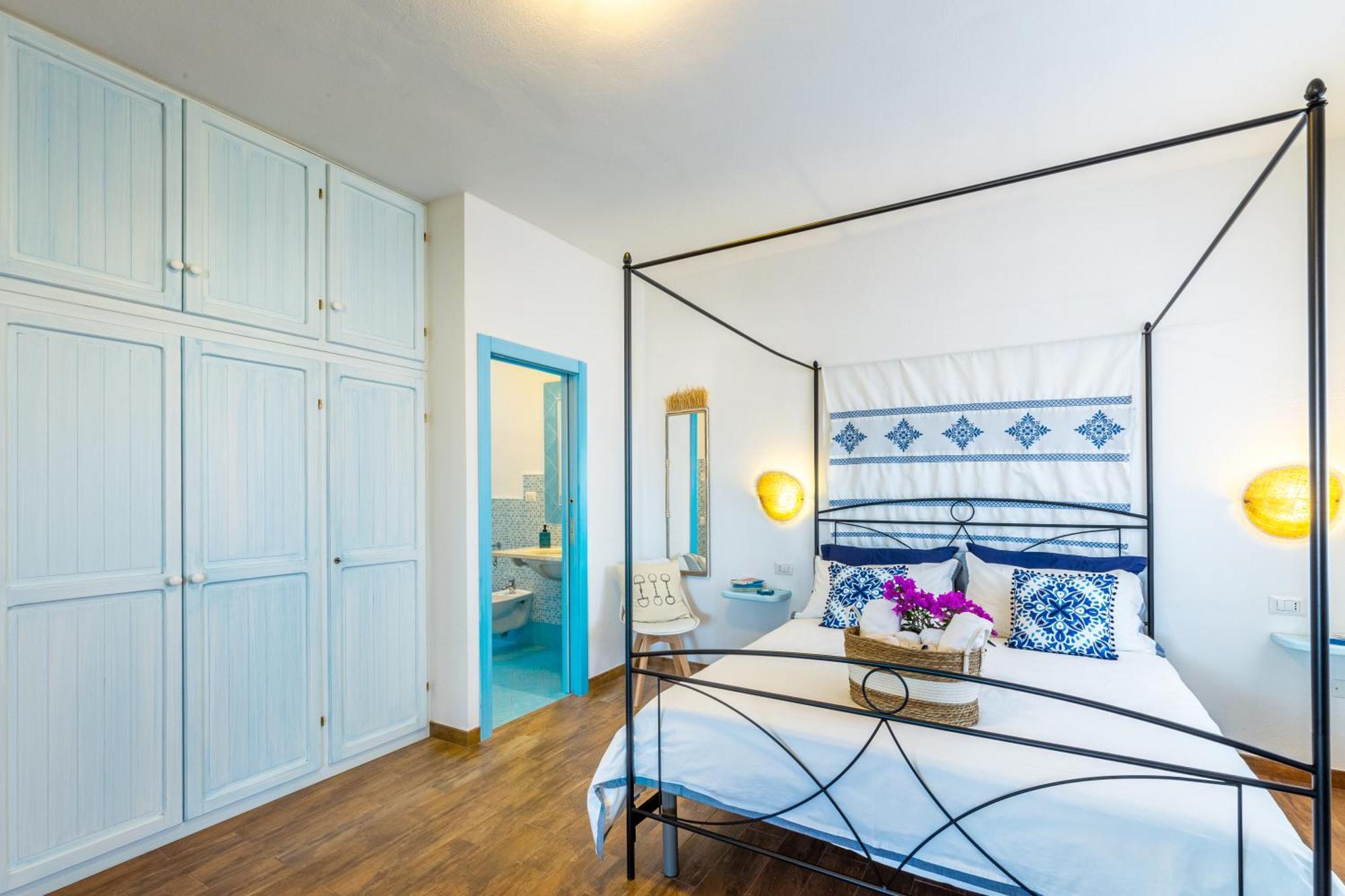 Le Maschere B&B Санта-Тереза-Галлура Екстер'єр фото
