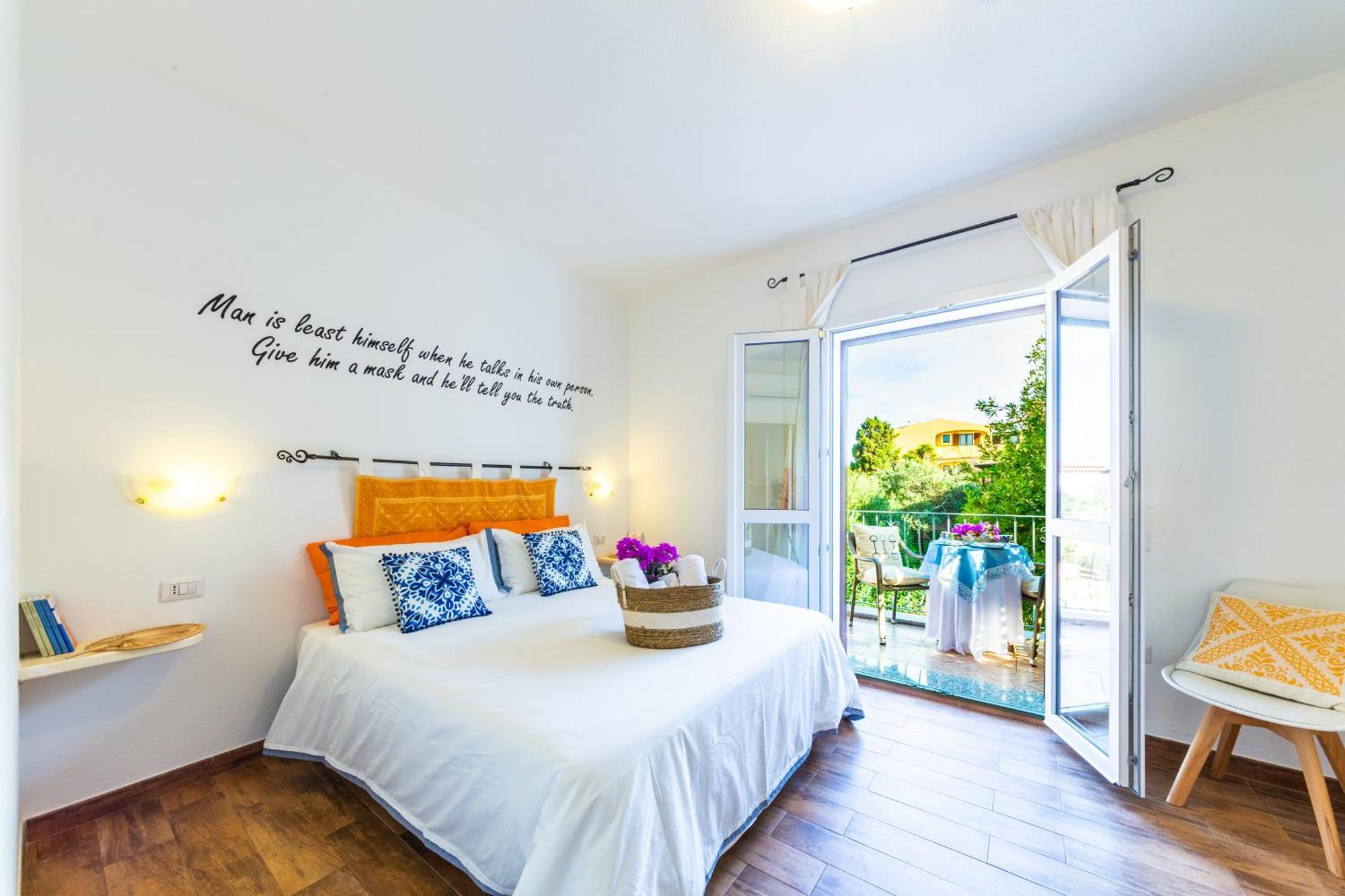Le Maschere B&B Санта-Тереза-Галлура Екстер'єр фото