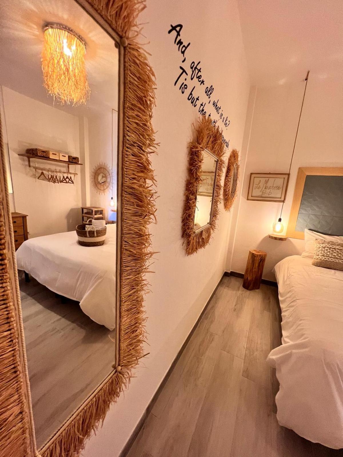 Le Maschere B&B Санта-Тереза-Галлура Екстер'єр фото